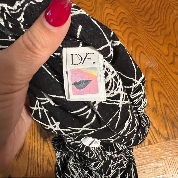 Diane von Furstenberg Adele Off-the-Shoulder Jumpsuit Sz 8 - Picture 11 of 16